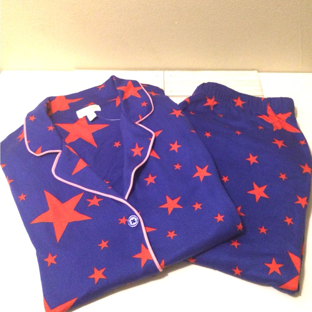 Woman’s 2 Piece Pajama/ Lounge Set - Picture 2 of 6